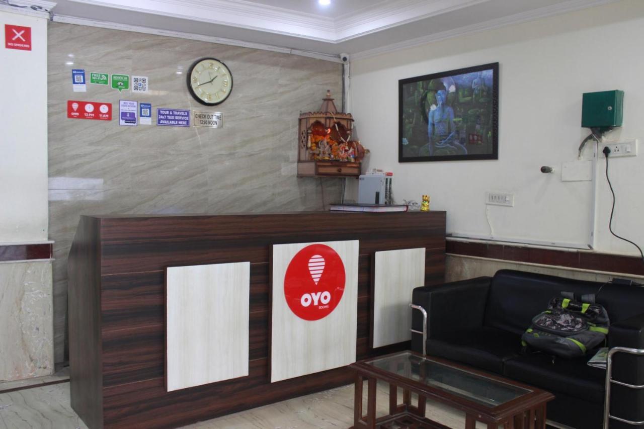 Hotel Smart Plaza Ню Делхи Екстериор снимка